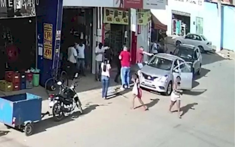 Homem que foi filmado matando rival em frente a supermercado do DF é preso em Goiás, diz polícia